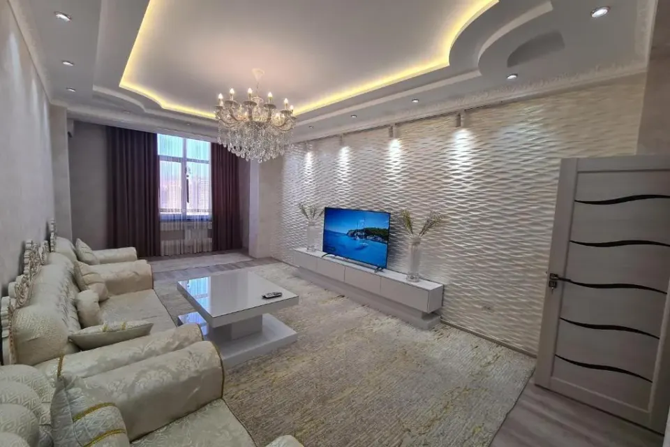 Excellent 2-room apartment bright and cozy 第 1 张照片（共 10 张）