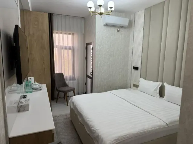 Aram Baland Hotel 第 3 张照片（共 10 张）